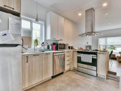 Kitchen - 8360 Rue St-Jacques, Mirabel, QC - Indoor Photo Showing Kitchen