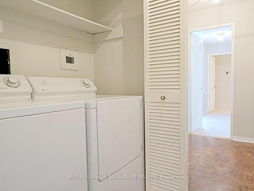 405-3 Concorde Pl, Toronto, ON - Indoor Photo Showing Laundry Room