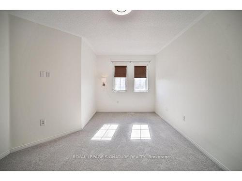 3875 Skyview St, Mississauga, ON - Indoor Photo Showing Other Room