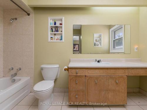 953371 7Th Line, Mono, ON - Indoor Photo Showing Bathroom