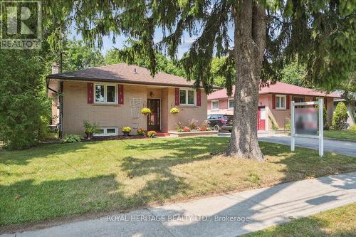 26 Oakridge Drive, Toronto, ON - Outdoor