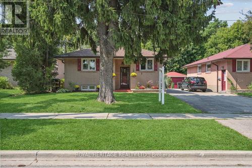 26 Oakridge Drive, Toronto, ON - Outdoor