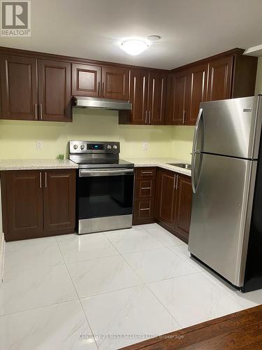 3 Farley (Basement) Road, Brampton, ON - Indoor Photo Showing Kitchen