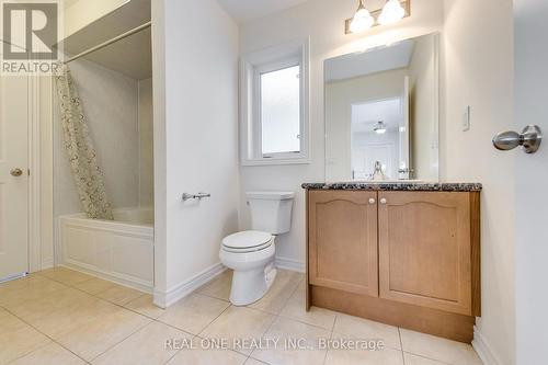 566 North Park Boulevard, Oakville, ON - Indoor Photo Showing Bathroom