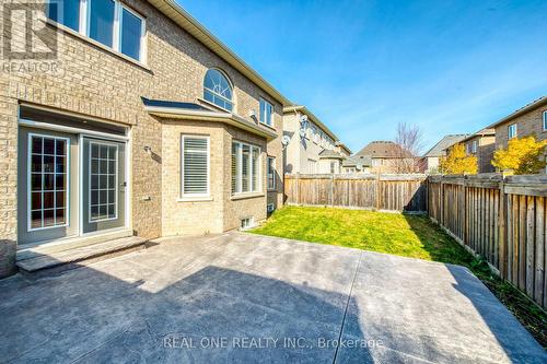 566 North Park Boulevard, Oakville, ON - Outdoor