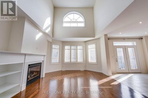 566 North Park Boulevard, Oakville, ON - Indoor Photo Showing Other Room With Fireplace