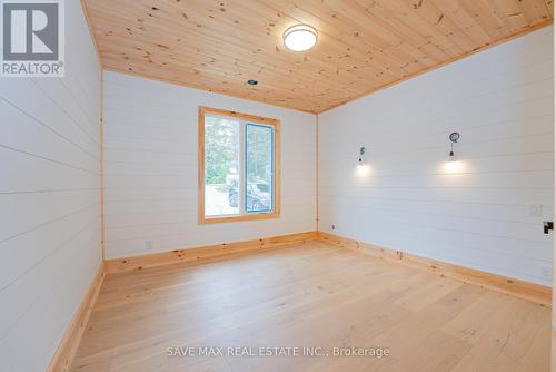 120 Mckague Road, Lions Head Road, Northern Bruce Peninsula, ON - Indoor Photo Showing Other Room