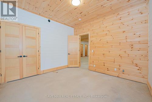 120 Mckague Road, Lions Head Road, Northern Bruce Peninsula, ON - Indoor Photo Showing Other Room