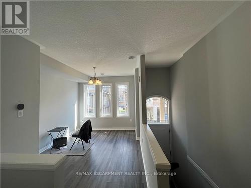 18 Aqua Lane, Hamilton, ON - Indoor Photo Showing Other Room