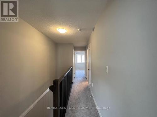 18 Aqua Lane, Hamilton, ON - Indoor Photo Showing Other Room