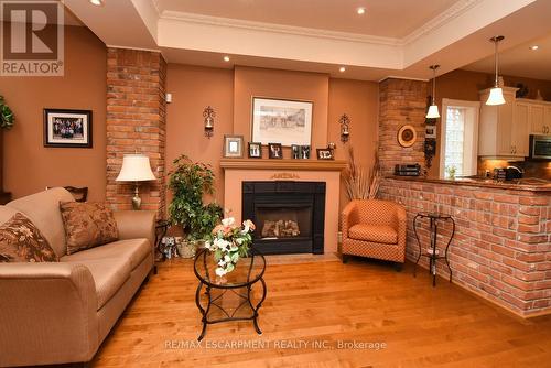 152 Homewood Avenue, Hamilton, ON - Indoor Photo Showing Living Room With Fireplace