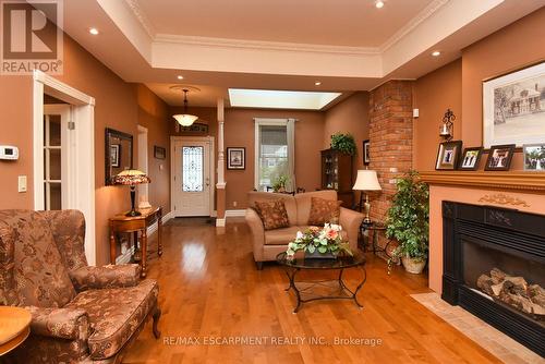 152 Homewood Avenue, Hamilton, ON - Indoor Photo Showing Living Room With Fireplace