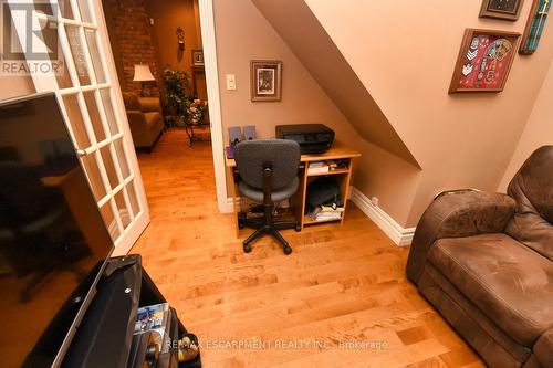 152 Homewood Avenue, Hamilton, ON - Indoor