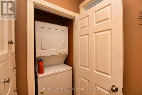 152 Homewood Avenue, Hamilton, ON - Indoor Photo Showing Laundry Room