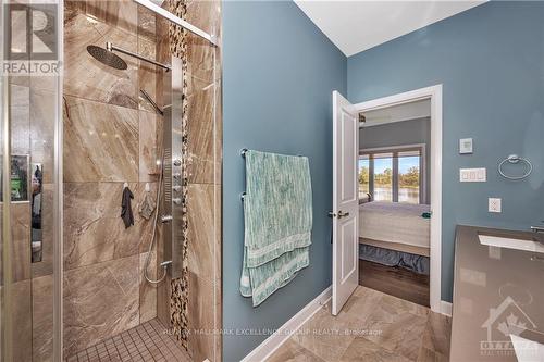 2309 Principale Street, Alfred And Plantagenet, ON - Indoor Photo Showing Bathroom