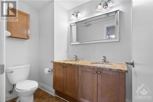 323 Winona Avenue Unit#103, Ottawa, ON - Indoor Photo Showing Bathroom