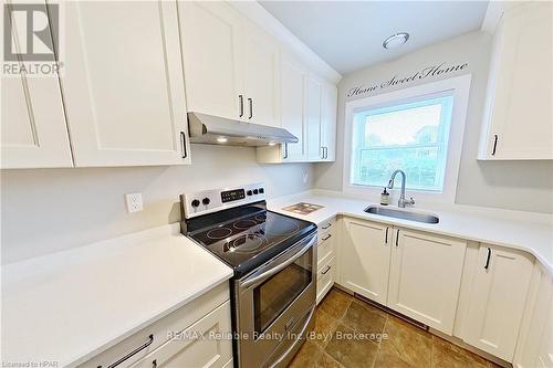 117 Tuyll Street, Bluewater (Bayfield), ON - Indoor Photo Showing Kitchen