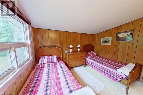 117 Tuyll Street, Bluewater (Bayfield), ON - Indoor Photo Showing Bedroom