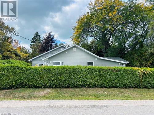 117 Tuyll Street, Bluewater (Bayfield), ON - Outdoor