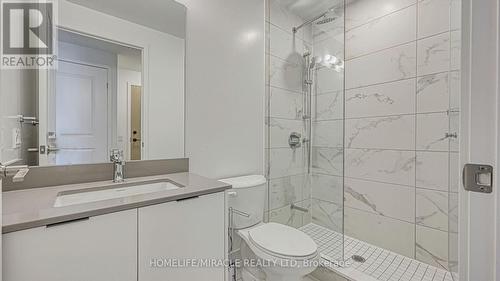 801 - 202 Burnhamthorpe Road E, Mississauga, ON - Indoor Photo Showing Bathroom