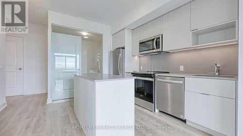 801 - 202 Burnhamthorpe Road E, Mississauga, ON - Indoor Photo Showing Kitchen With Stainless Steel Kitchen With Upgraded Kitchen