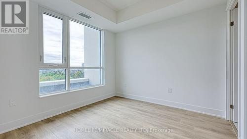 801 - 202 Burnhamthorpe Road E, Mississauga, ON - Indoor Photo Showing Other Room