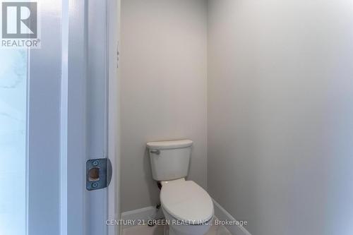 3860 Big Leaf Trail, London, ON - Indoor Photo Showing Bathroom