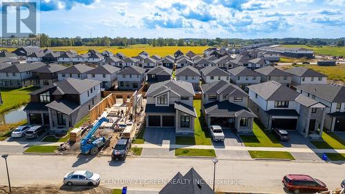 3860 Big Leaf Trail, London, ON - Outdoor With Facade