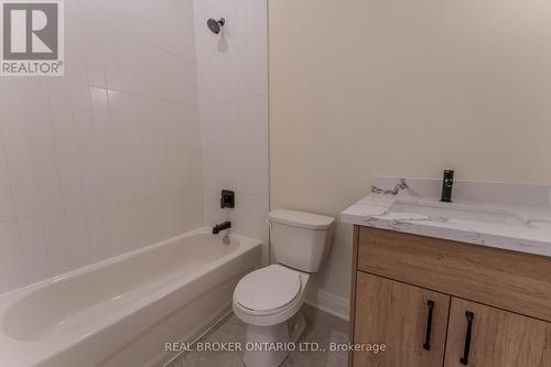 504 - 11 Robert Street, Hamilton, ON - Indoor Photo Showing Bathroom