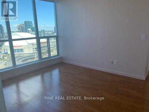 3411 - 208 Queens Quay W, Toronto, ON - Indoor Photo Showing Other Room