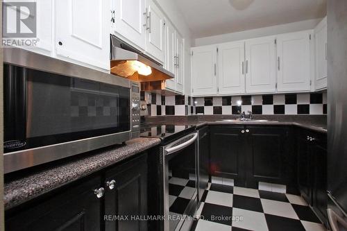 1207 - 99 Blackwell Avenue, Toronto, ON - Indoor Photo Showing Kitchen