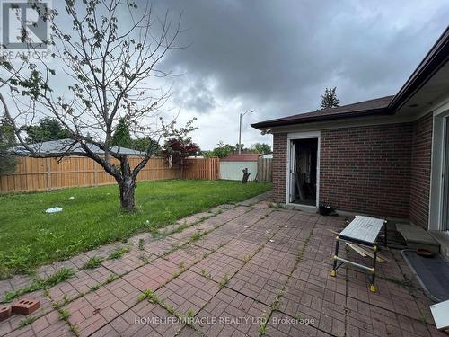 26 Caldwell Crescent, Brampton, ON - Outdoor