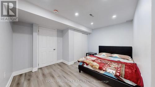 93 Narrow Valley Crescent, Brampton, ON - Indoor Photo Showing Bedroom