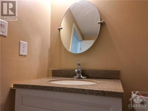 1664 Rodin Way, Ottawa, ON - Indoor Photo Showing Bathroom