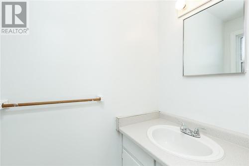 834 Exmouth Street Unit# 21, Sarnia, ON - Indoor Photo Showing Bathroom