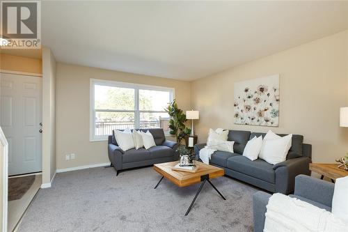 834 Exmouth Street Unit# 21, Sarnia, ON - Indoor Photo Showing Living Room