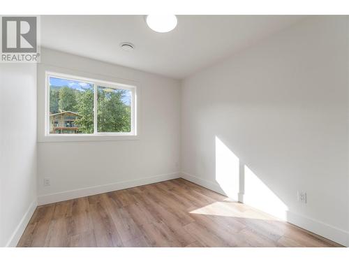 981 12 Street Se Unit# 28, Salmon Arm, BC - Indoor Photo Showing Other Room