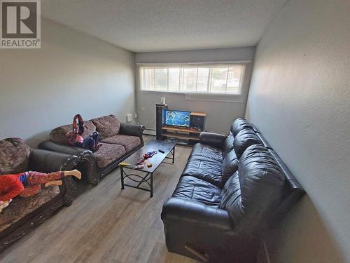 10419 102 Avenue, Fort St. John, BC - Indoor Photo Showing Living Room