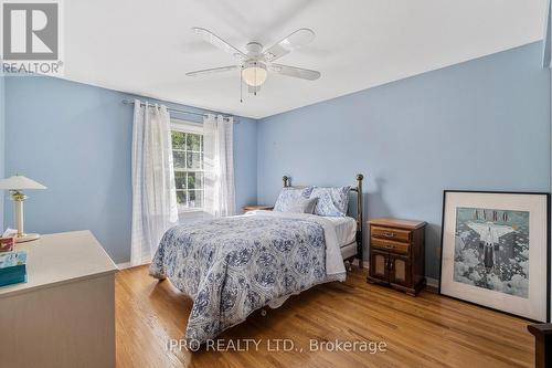 6 Golf View Drive, Brampton, ON - Indoor Photo Showing Bedroom