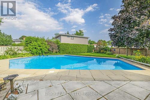 6 Golf View Drive, Brampton, ON - Outdoor With In Ground Pool With Backyard