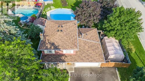 6 Golf View Drive, Brampton, ON - Outdoor With In Ground Pool