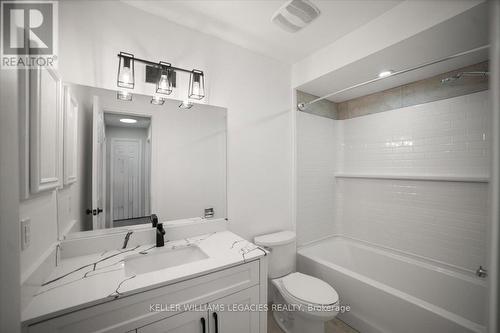 Upper - 26 Newman Court, Brampton, ON - Indoor Photo Showing Bathroom