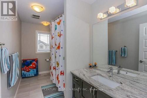 1221 Gough Road, London, ON - Indoor Photo Showing Bathroom