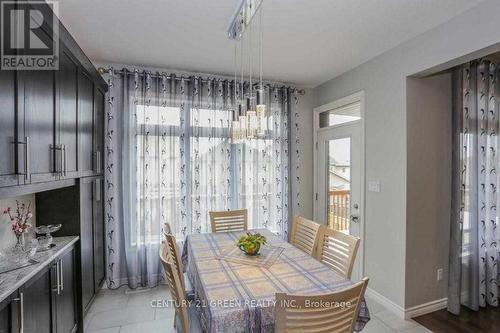 1221 Gough Road, London, ON - Indoor Photo Showing Dining Room