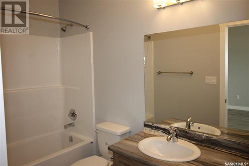 154 Heritage Landing Crescent, Battleford, SK - Indoor Photo Showing Bathroom