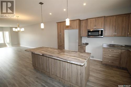 154 Heritage Landing Crescent, Battleford, SK - Indoor Photo Showing Kitchen