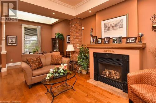 152 Homewood Avenue, Hamilton, ON - Indoor Photo Showing Living Room With Fireplace