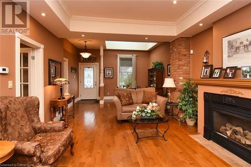 152 Homewood Avenue, Hamilton, ON - Indoor Photo Showing Living Room With Fireplace