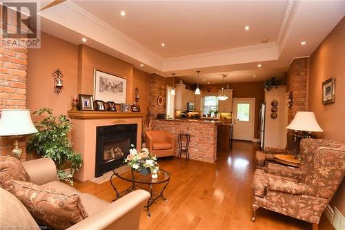 152 Homewood Avenue, Hamilton, ON - Indoor Photo Showing Living Room With Fireplace