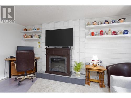 1269 Lund Road, Kelowna, BC - Indoor With Fireplace